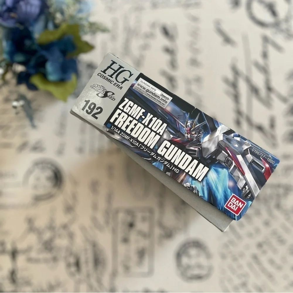 NWT Bandai Hobby Gundam HGCE ZGMF-X10A Freedom Gundam HG 1/144 Scale Model Kit
